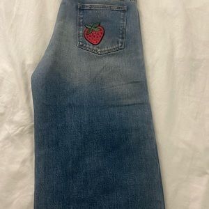 Ladies Blue Denim Pants With Patches